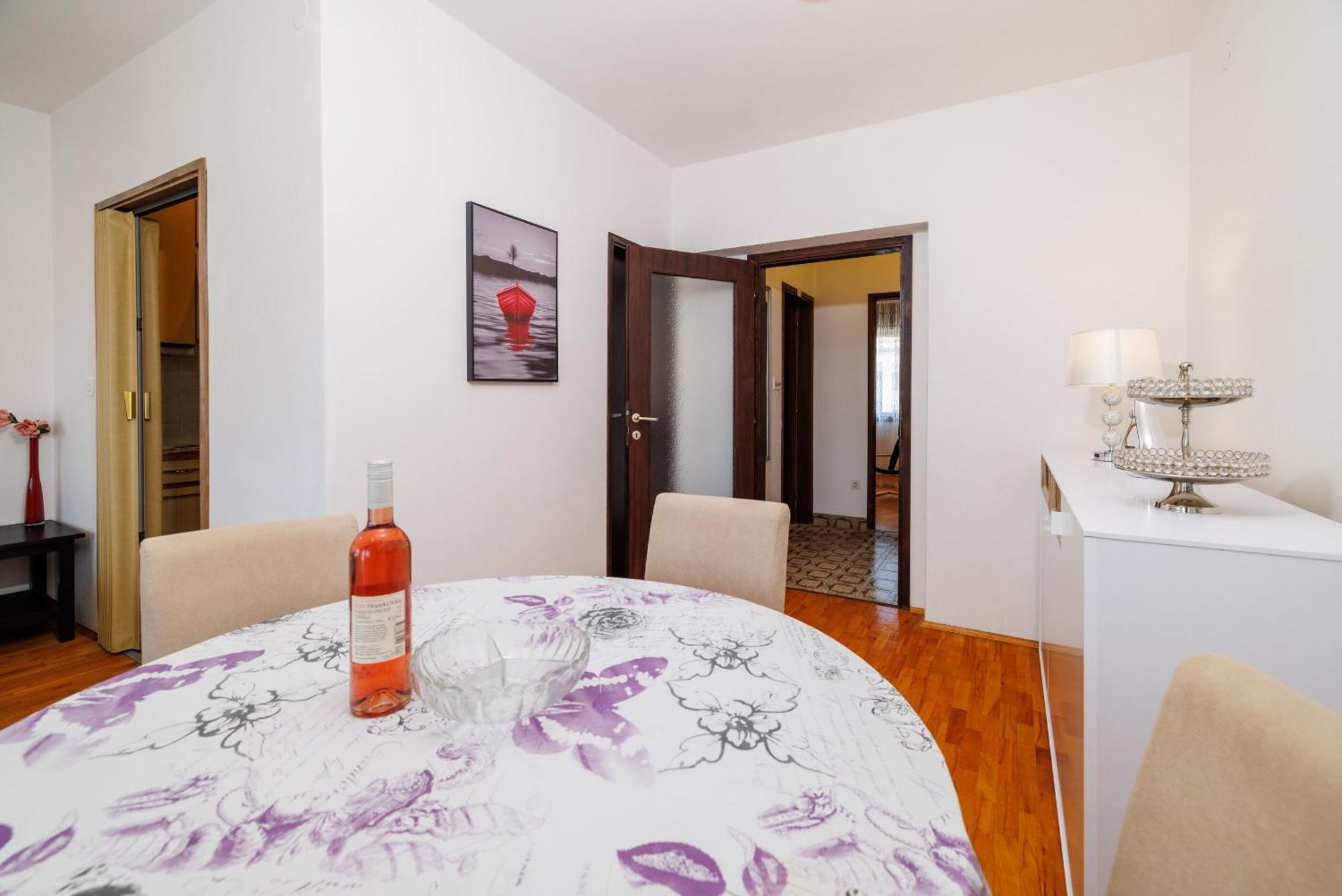 Apartments Zec Селце Екстериор снимка